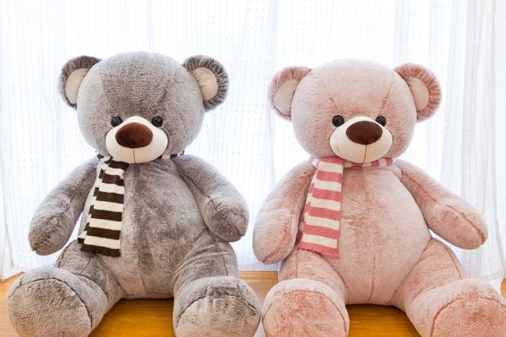 Large plush toy teddy bear pillow (1)
