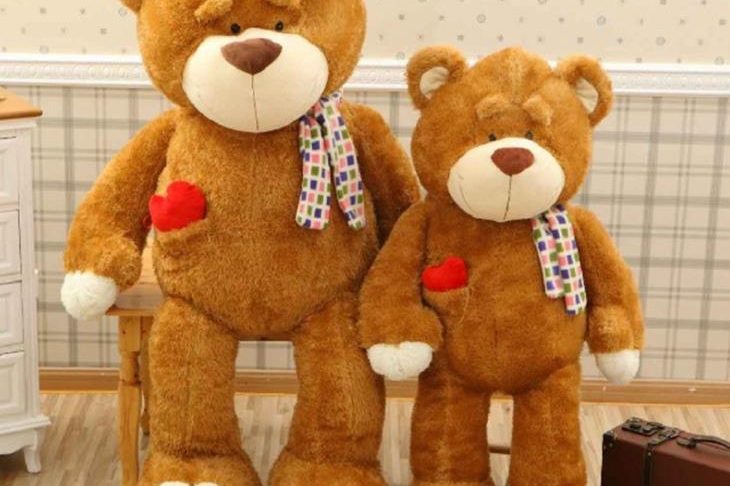 Retro love scarf teddy bear (1)