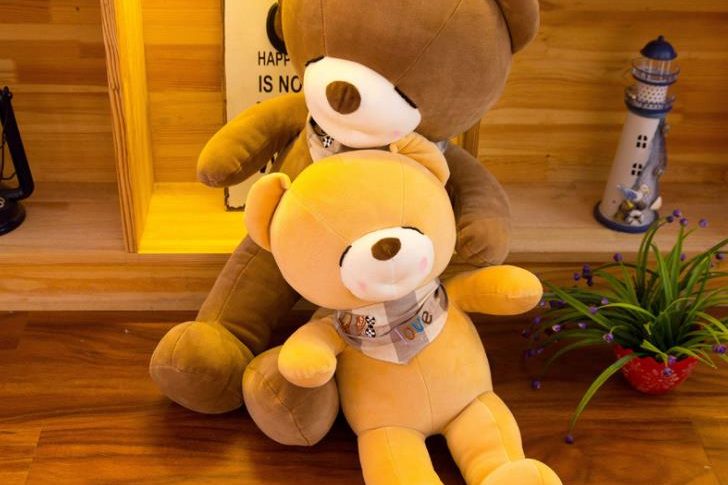 Teddy bear soft toy with eyes closed (4)