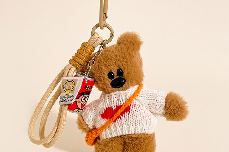 Mr. Bean Teddy Bear Plush Keychain – Cute Backpack Pendant Gift for Kids (4) Mr. Bean teddy bear keychain plush toy backpack pendant for kids